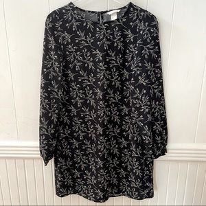 L H&M Navy and White Floral Dress